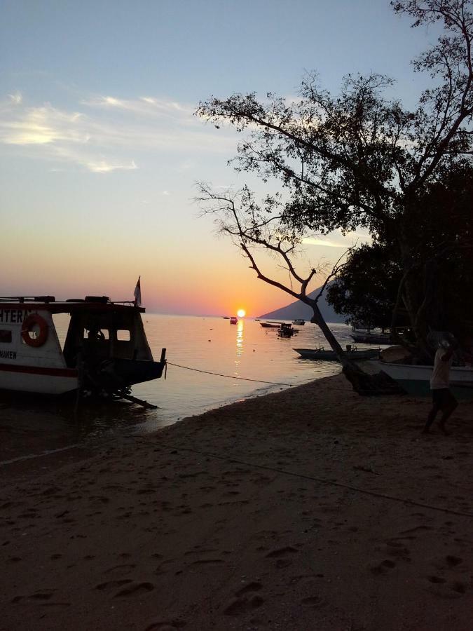 Sunset Guest House&Bar Bunaken Extérieur photo